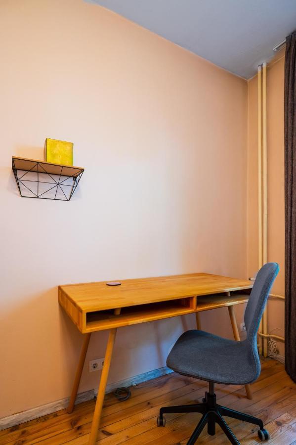 Center 1bd Flat With Workspace By Flat Mаnager *