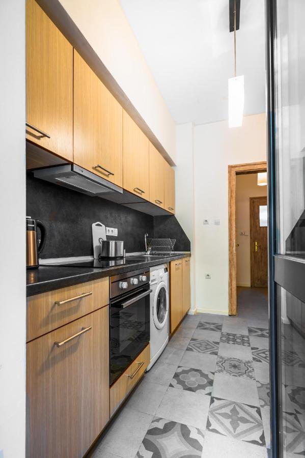 Center 1bd Flat With Workspace By Flat Mаnager *