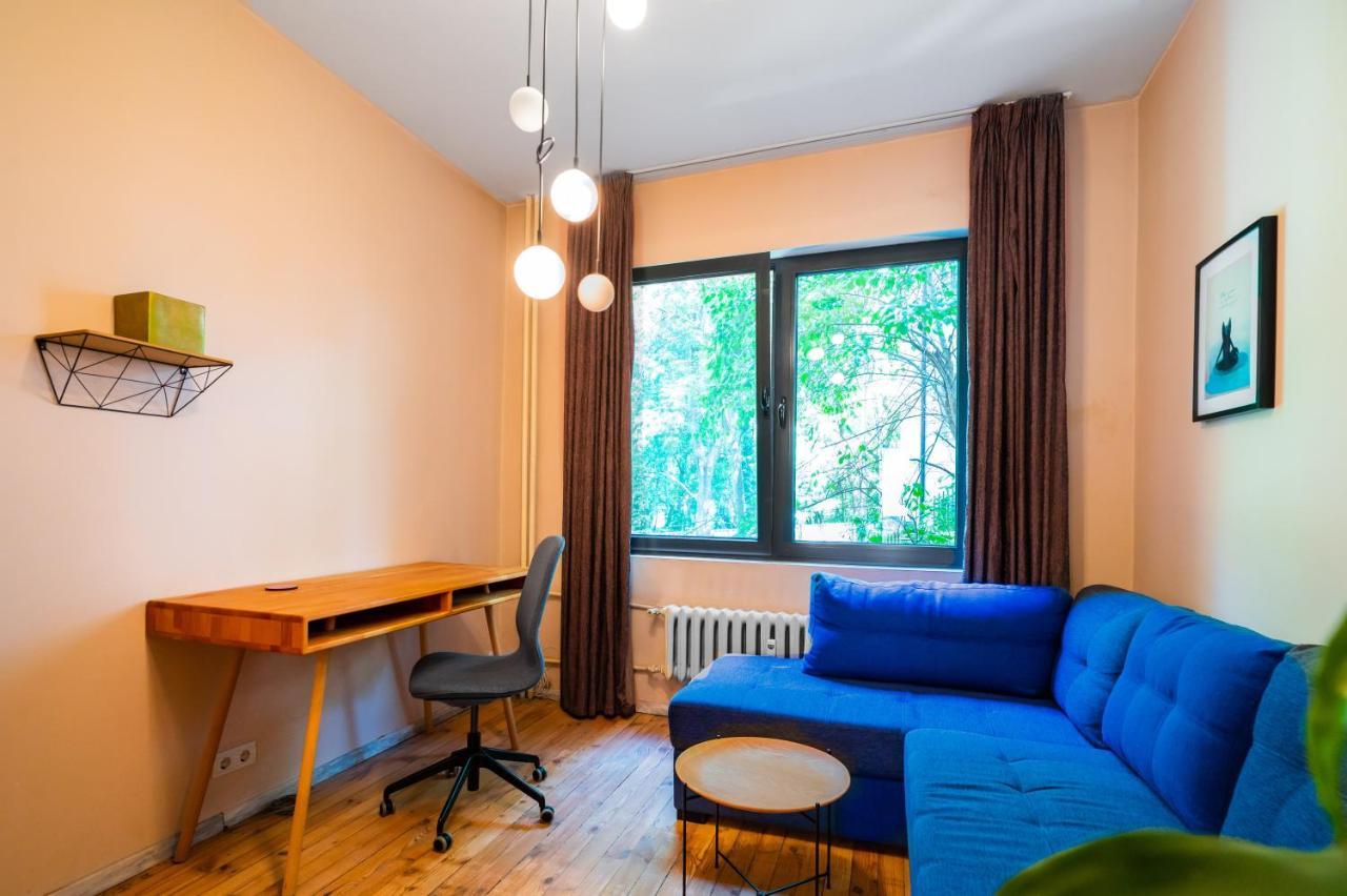 Center 1bd Flat With Workspace By Flat Mаnager